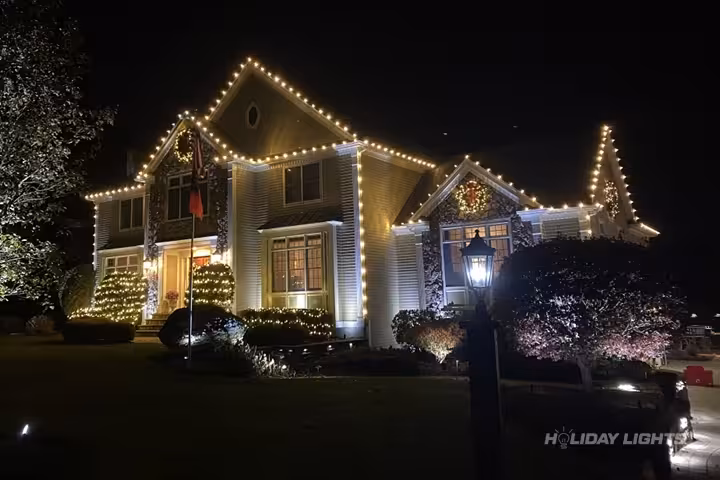 Christmas Lights Residential Installation Swampscott — Massachusetts